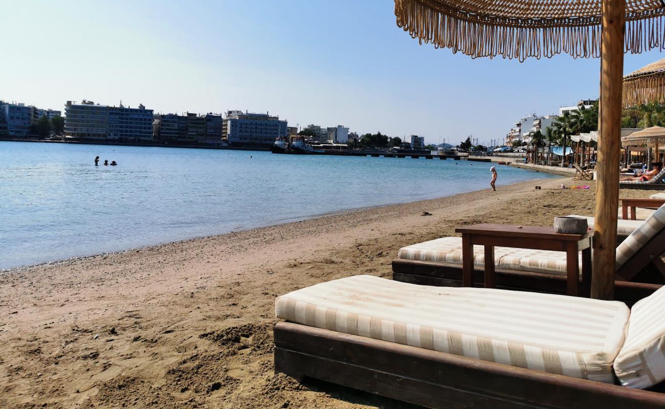 Photo of Asteria beach with brown sand surface