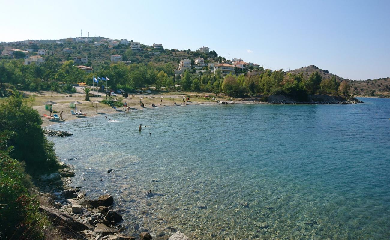 Photo of Soros 3 beach with black sand & pebble surface