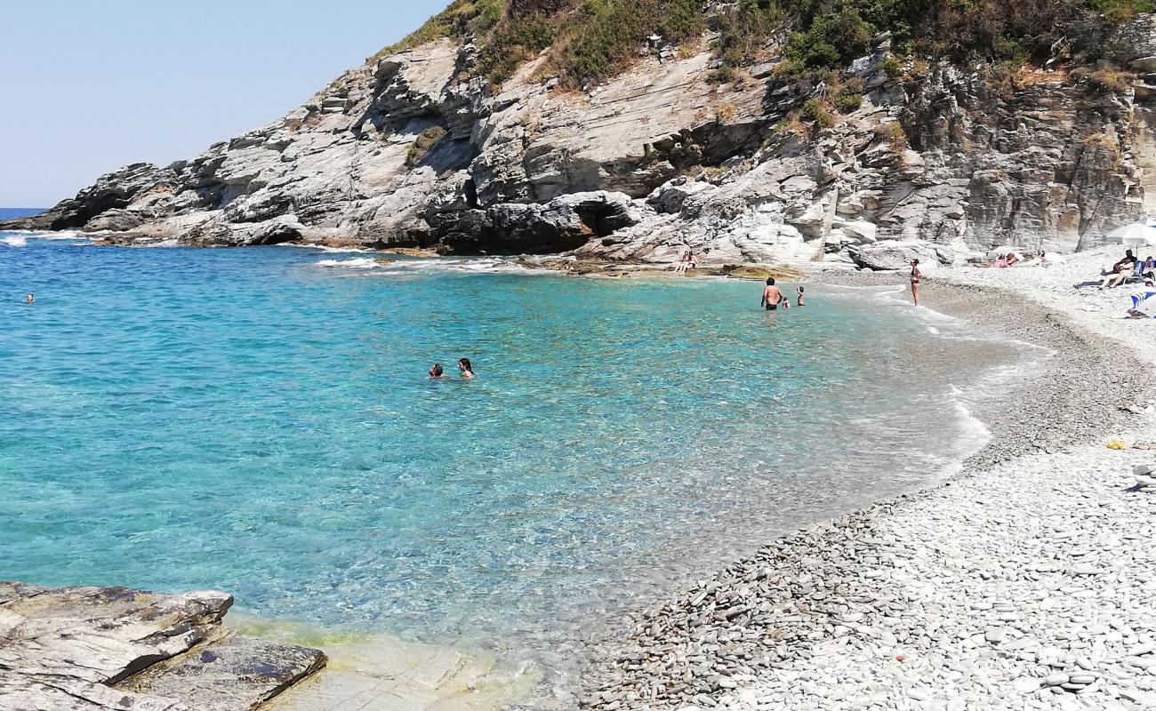 Photo of Kalamaki beach with white pebble surface