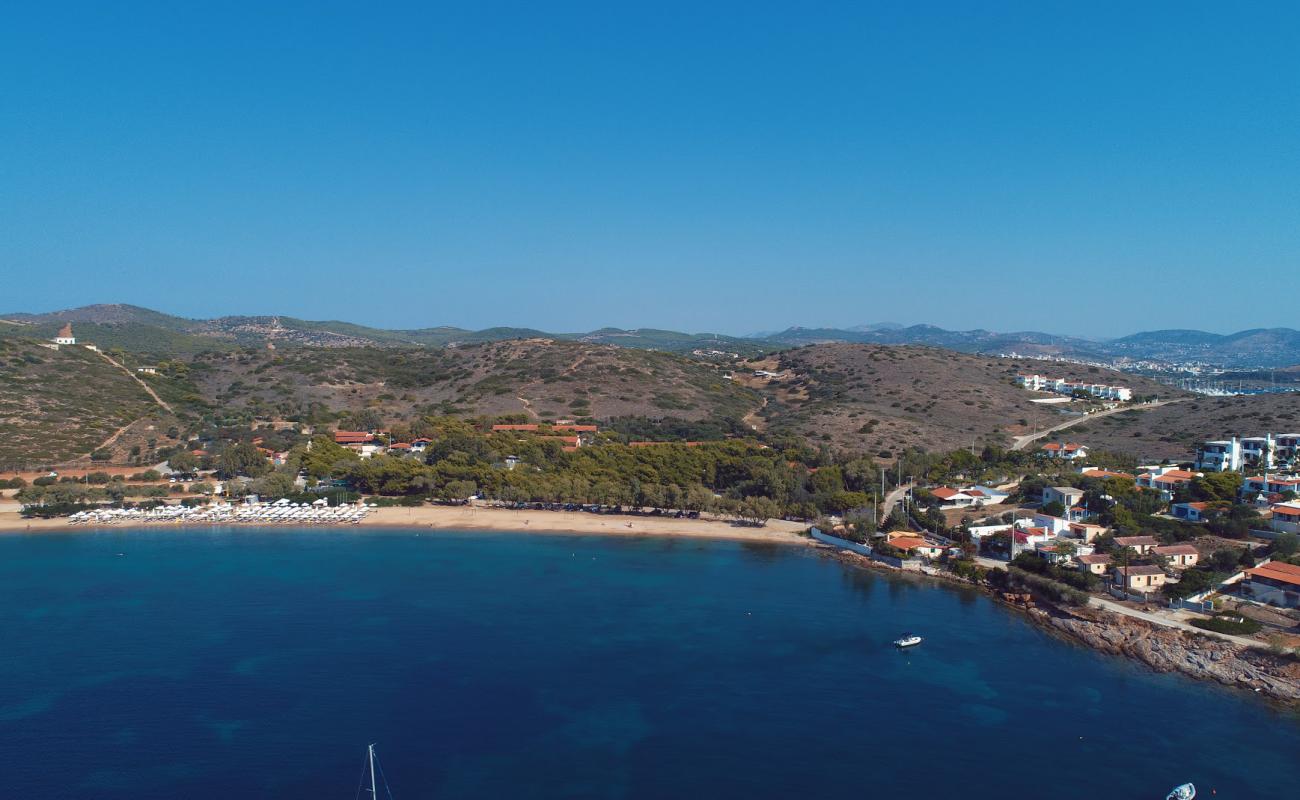 Photo of Paralia Pountazeza with brown shell sand surface