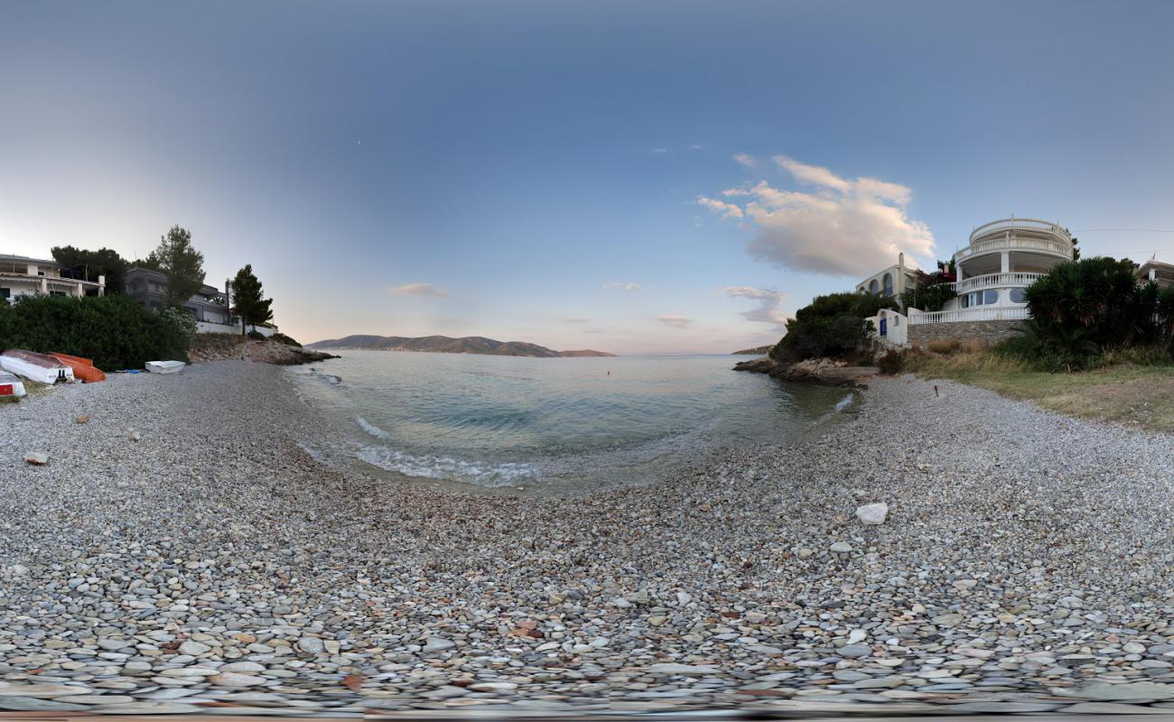 Photo of Mikonou beach with light fine pebble surface