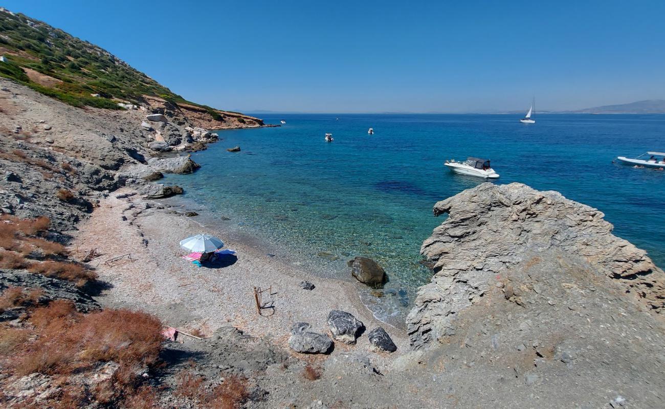 Photo of Paralia Arsidas II with brown pebble surface