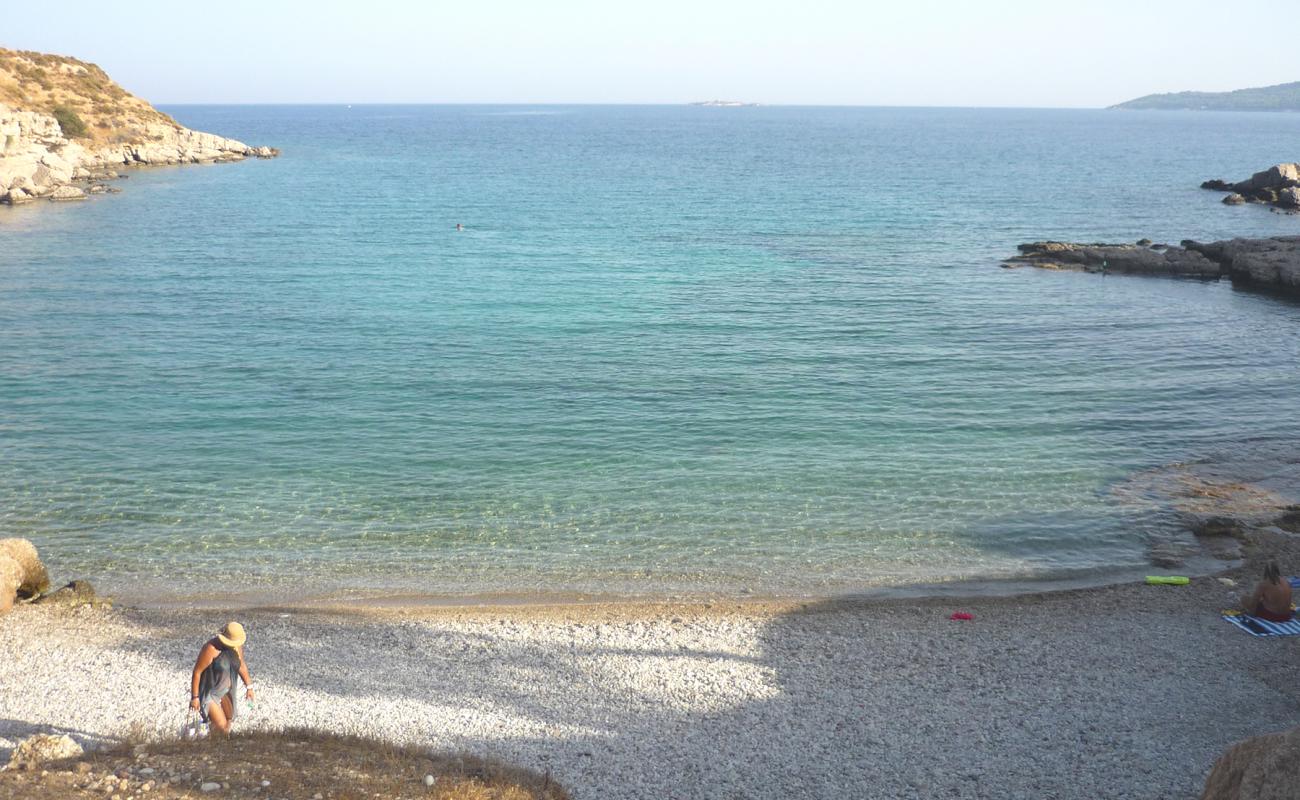 Photo of Paralia Garifalos with light pebble surface