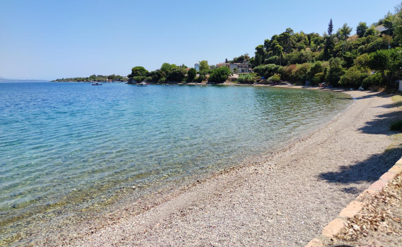 Photo of Lampiri beach with gray pebble surface