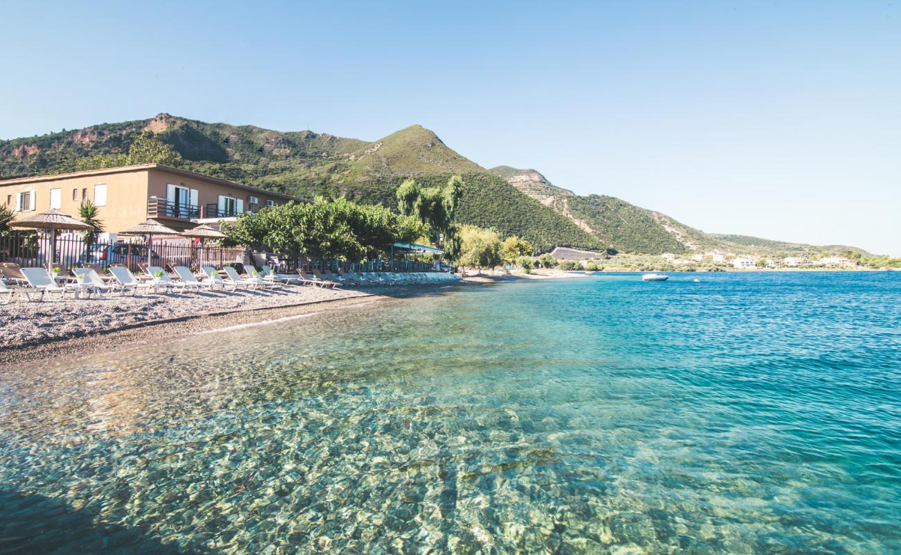 Photo of Agamemnonos beach with gray pebble surface