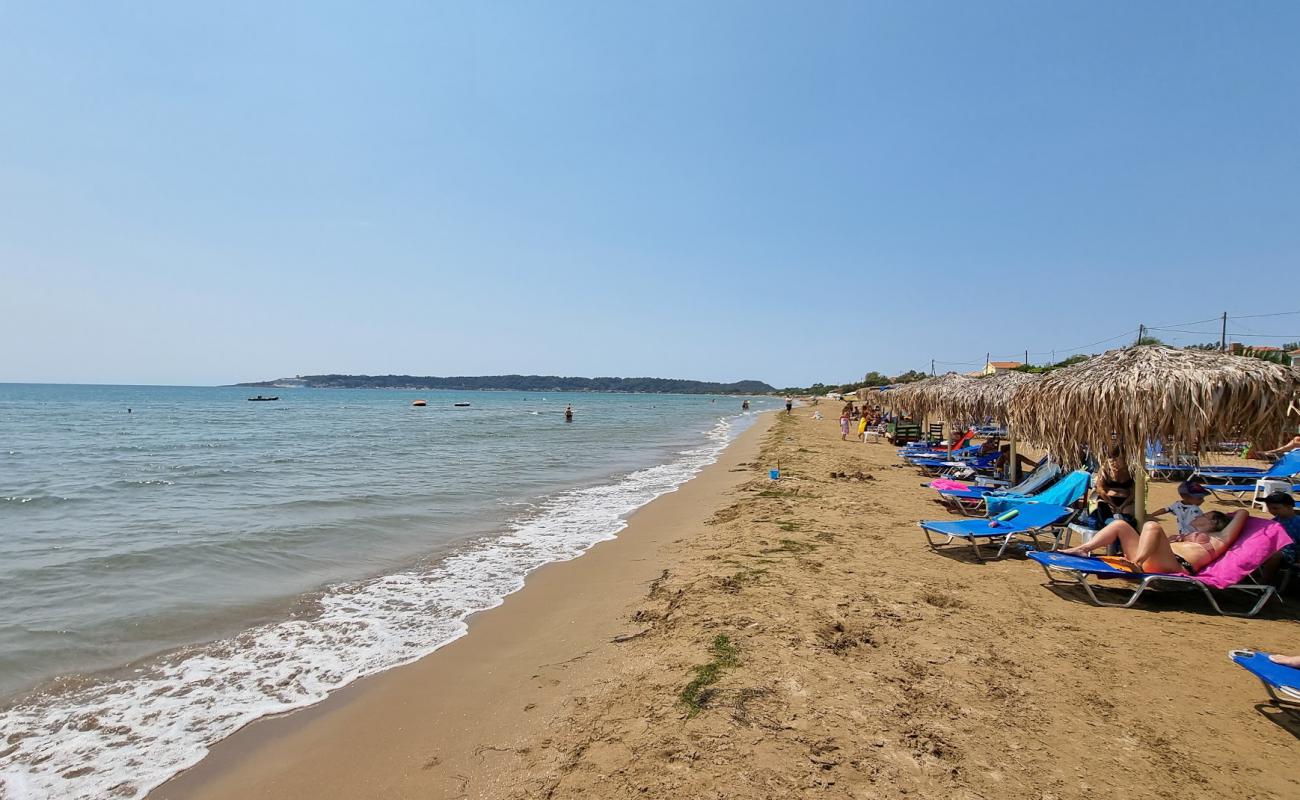 Photo of Paralia Kato Samiko with brown sand surface