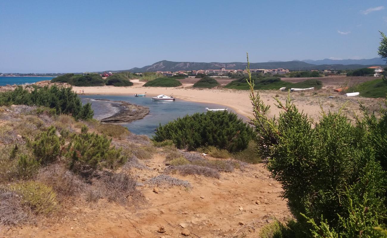 Photo of Romanos beach II with brown sand surface