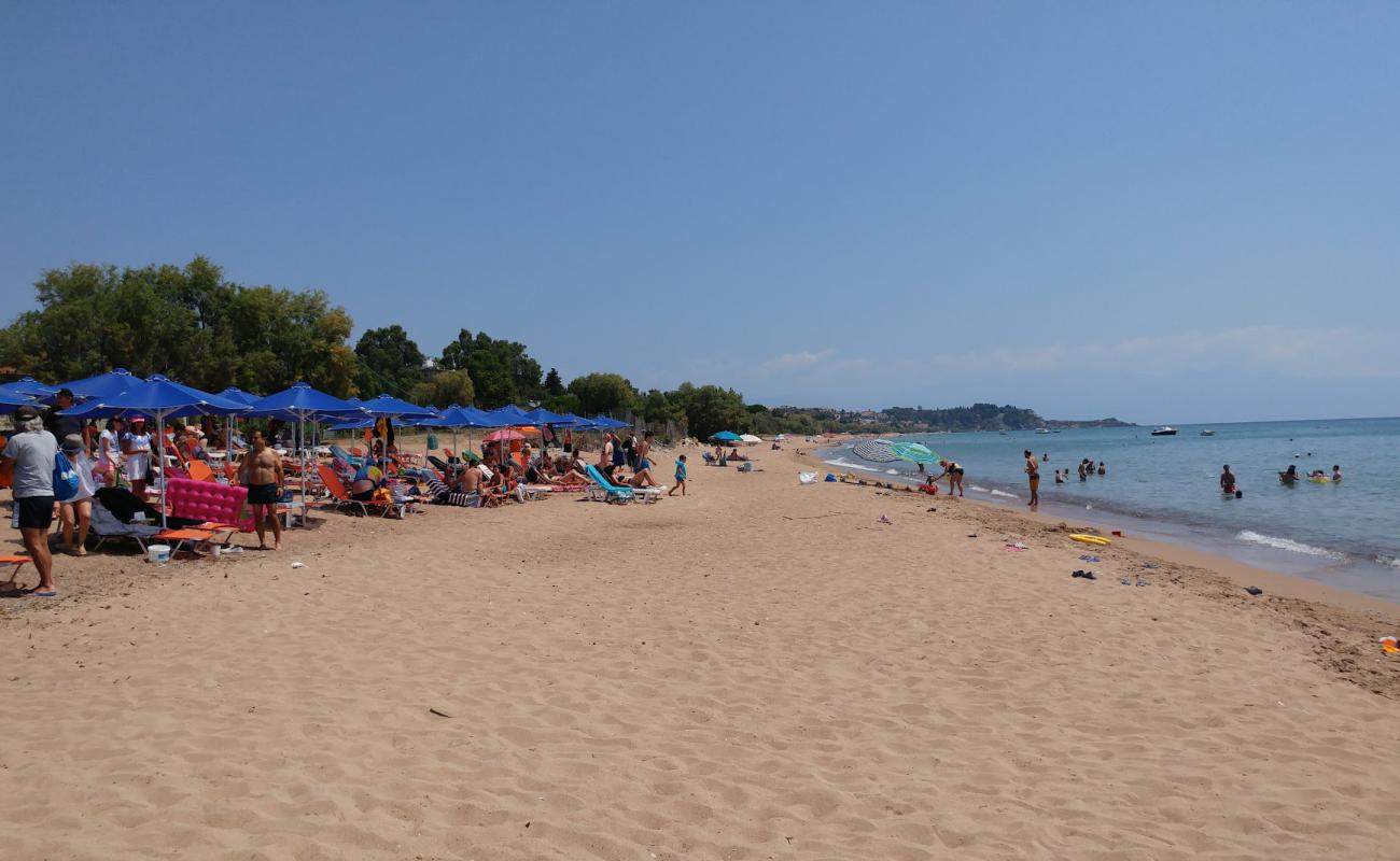 Photo of Memi beach with bright sand surface