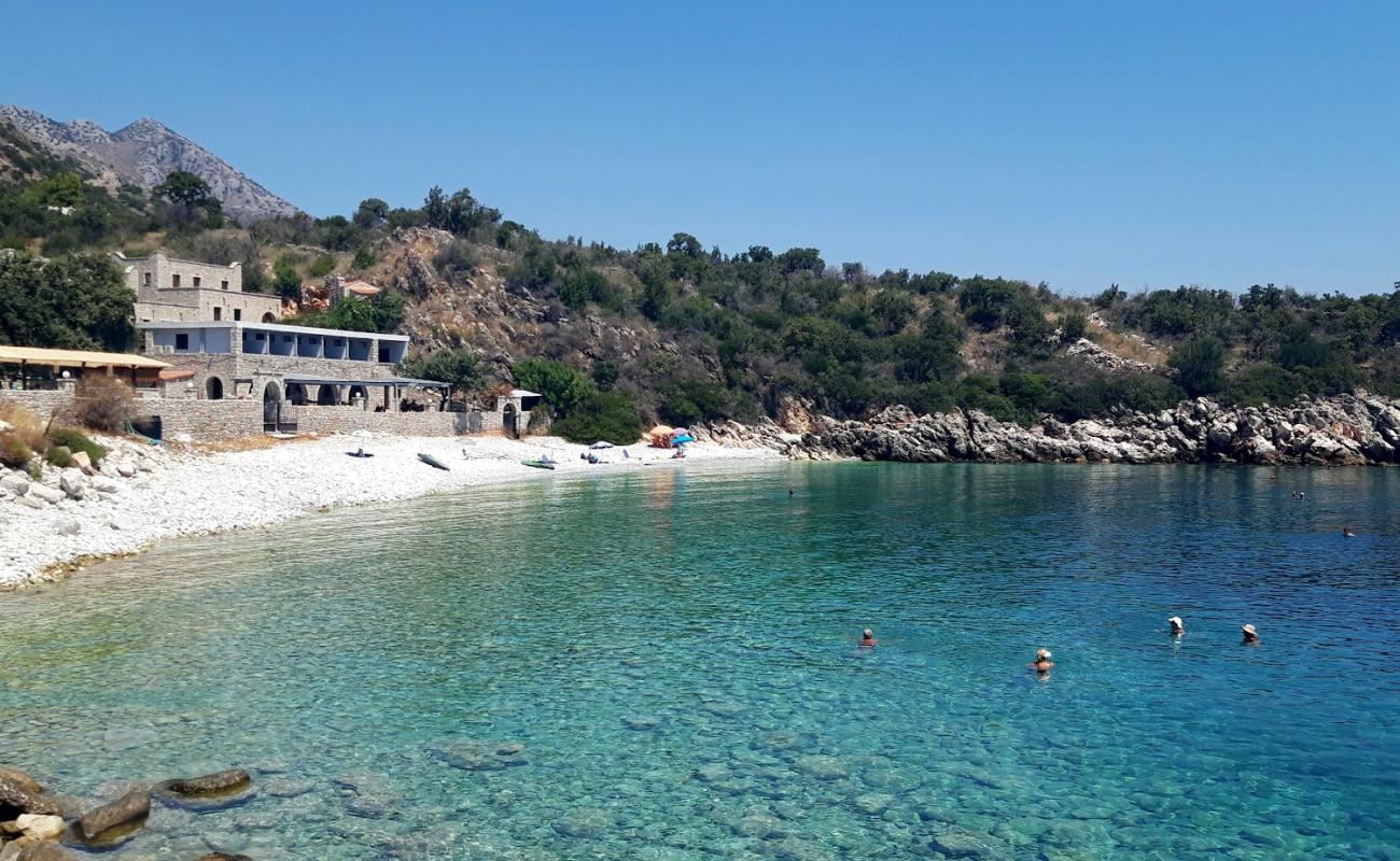 Photo of Laloudes beach with white pebble surface