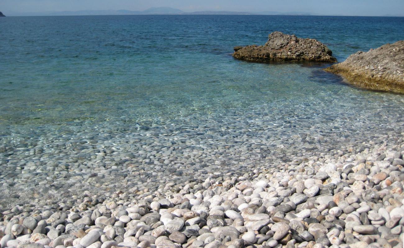 Photo of Kapsala beach with gray pebble surface