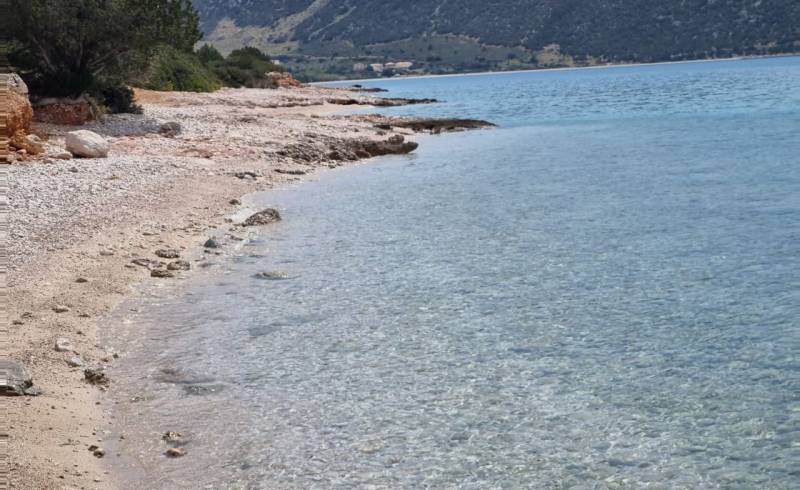 Photo of Paralia Salanti II with light sand &  pebble surface