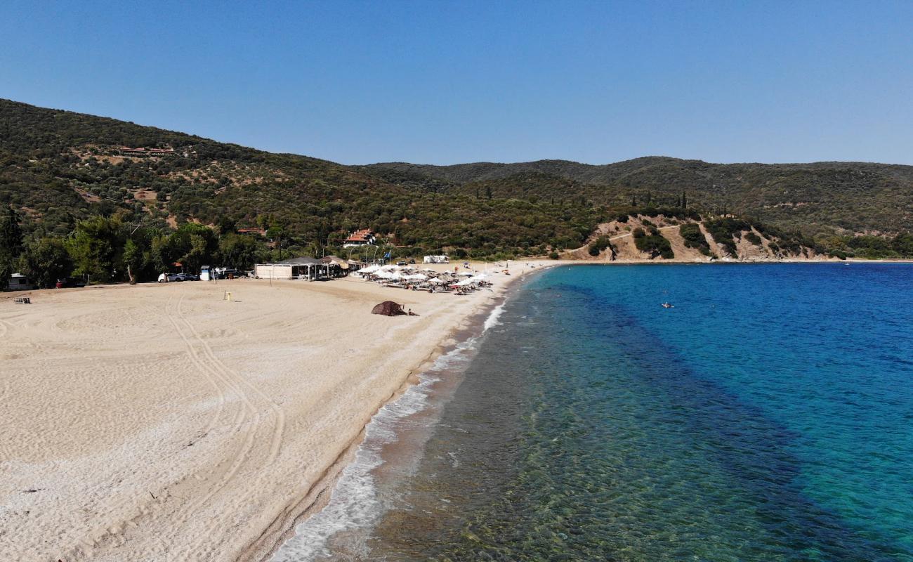 Photo of Paralia Kampos with black sand & pebble surface