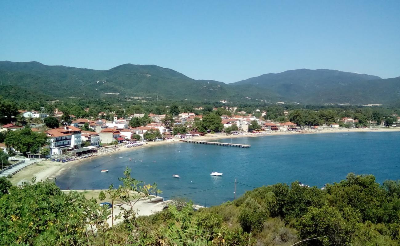 Photo of Stratoni beach with bright sand surface