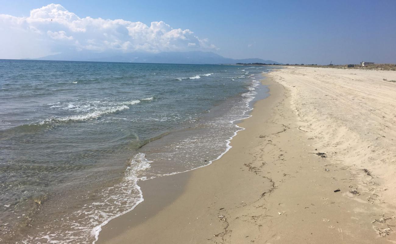 Photo of Mangana beach with white sand surface