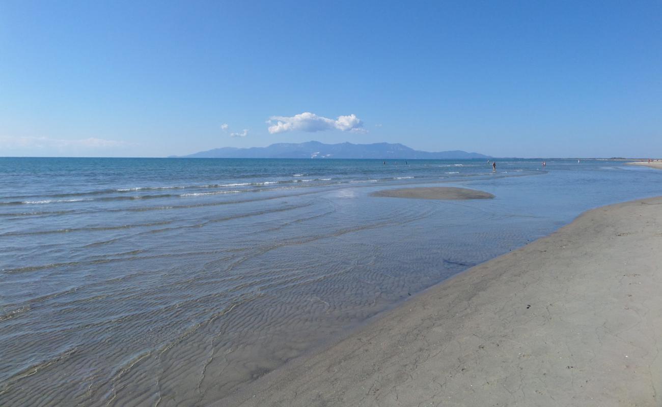 Photo of Paralia Myrodatou with white sand surface