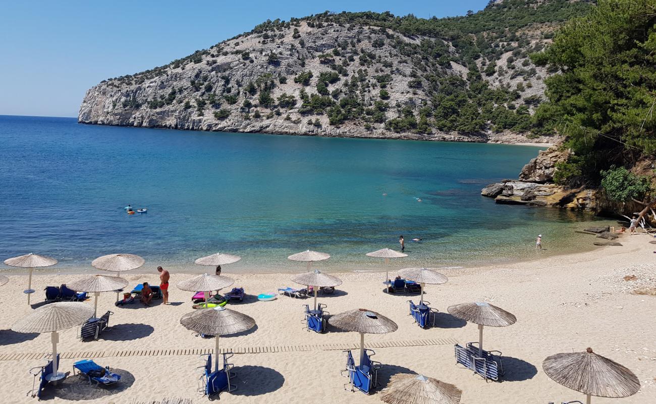 Photo of Arsanas beach with light fine pebble surface