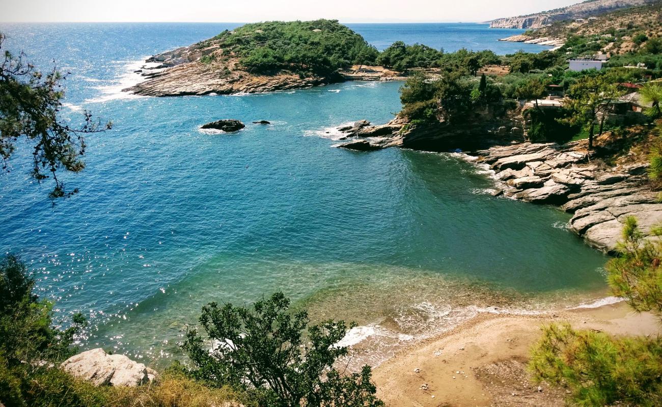 Photo of Aliki beach II with light fine pebble surface