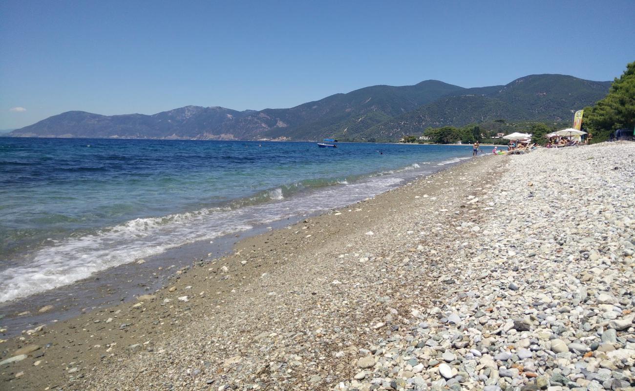 Photo of Rovies beach with gray pebble surface