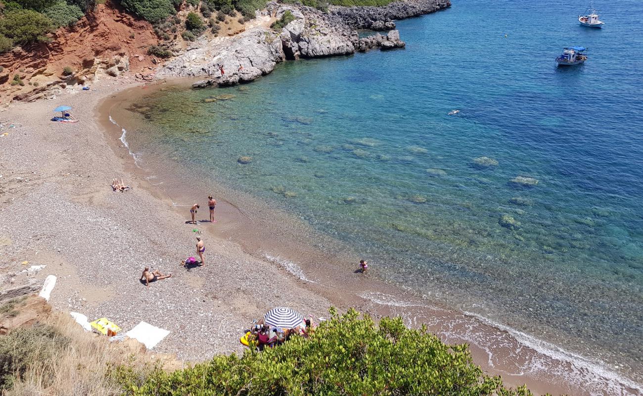 Photo of Agios Vasílis beach with brown fine pebble surface