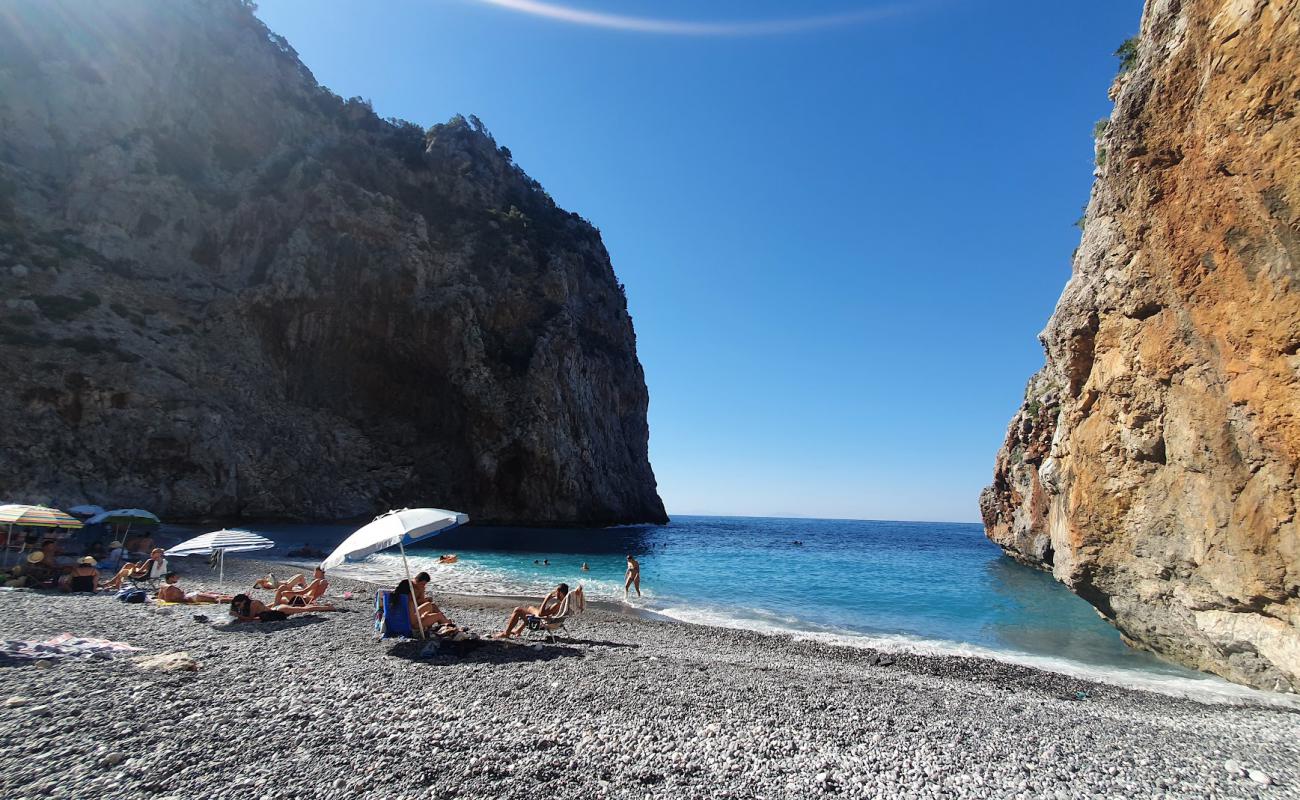 Photo of Vithouri beach with gray fine pebble surface