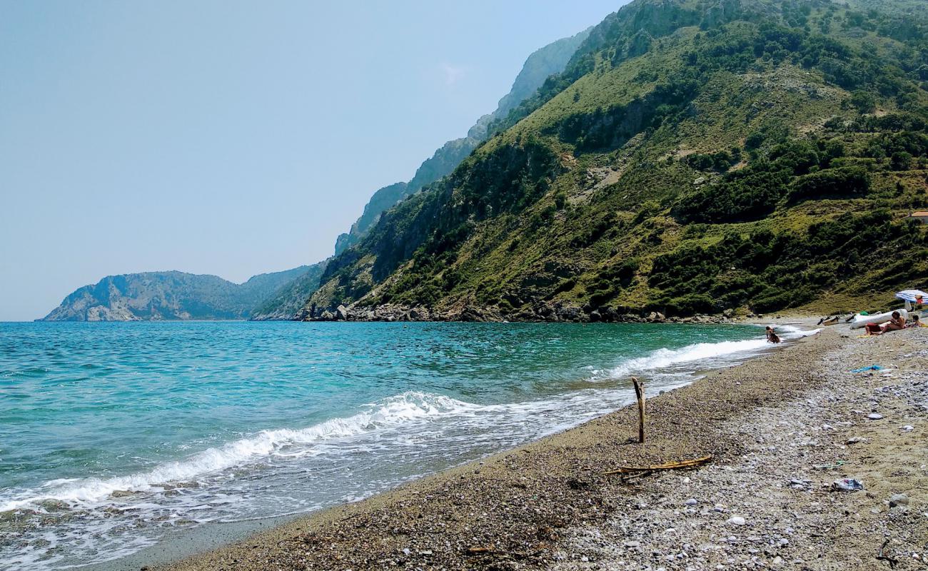 Photo of Metochíou beach with gray sand &  pebble surface