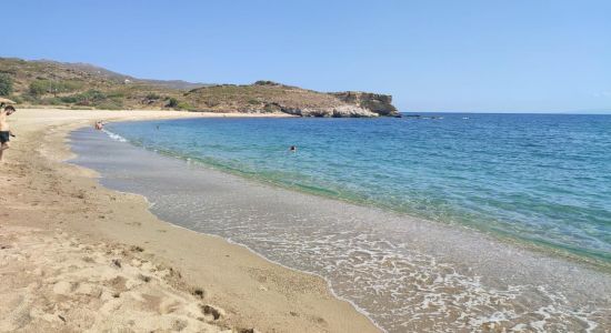 Tzanaváris beach