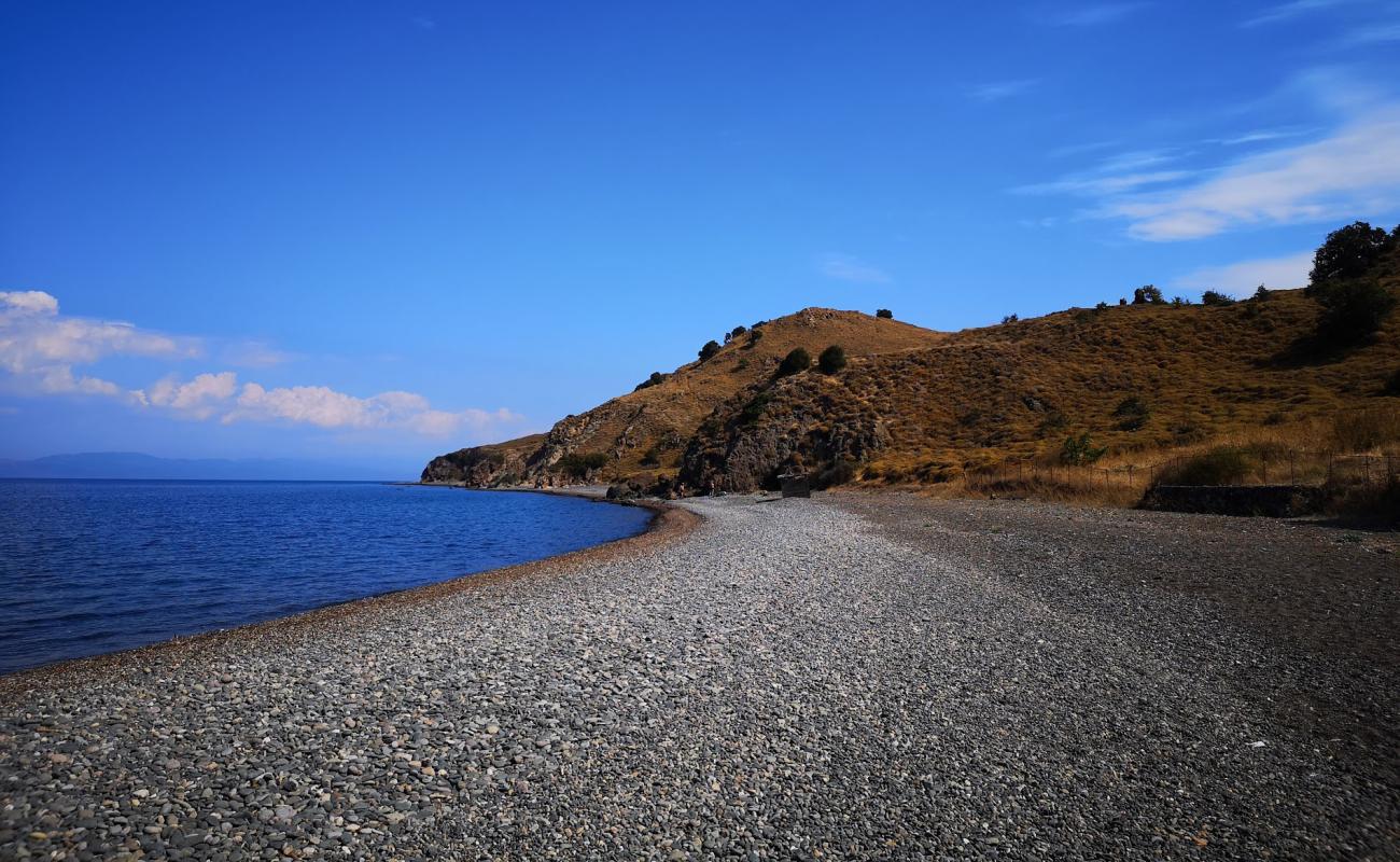 Photo of Paralia Efthalou with light pebble surface