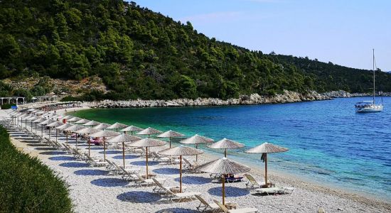 Leftos Gialos Beach