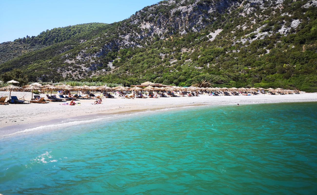 Photo of Glysteri beach with gray pebble surface