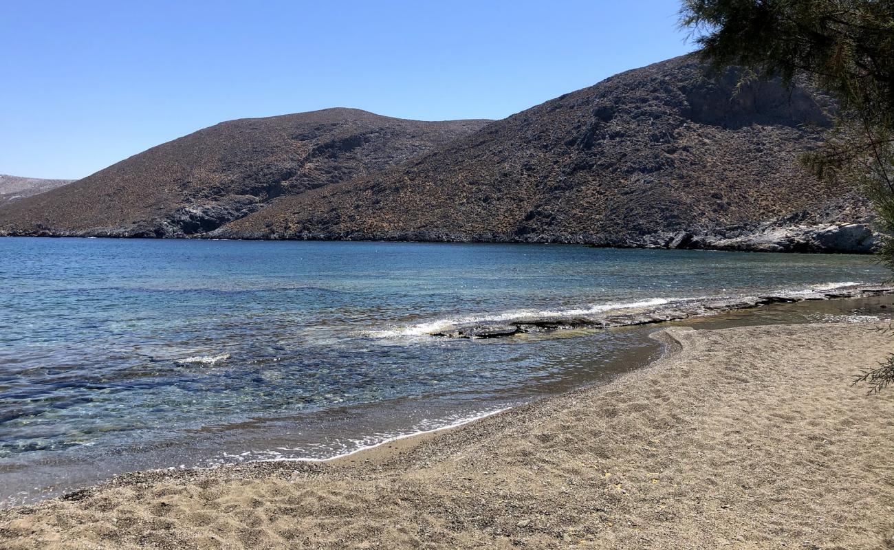 Photo of Paralia Panormos with bright shell sand surface