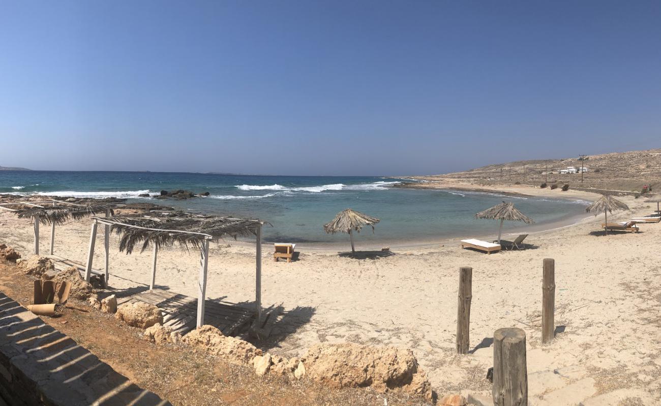 Photo of Paralia Amoua with bright sand surface