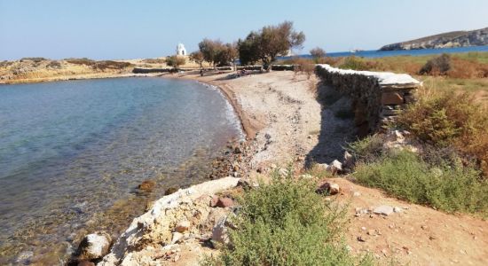 Tourkomnima beach