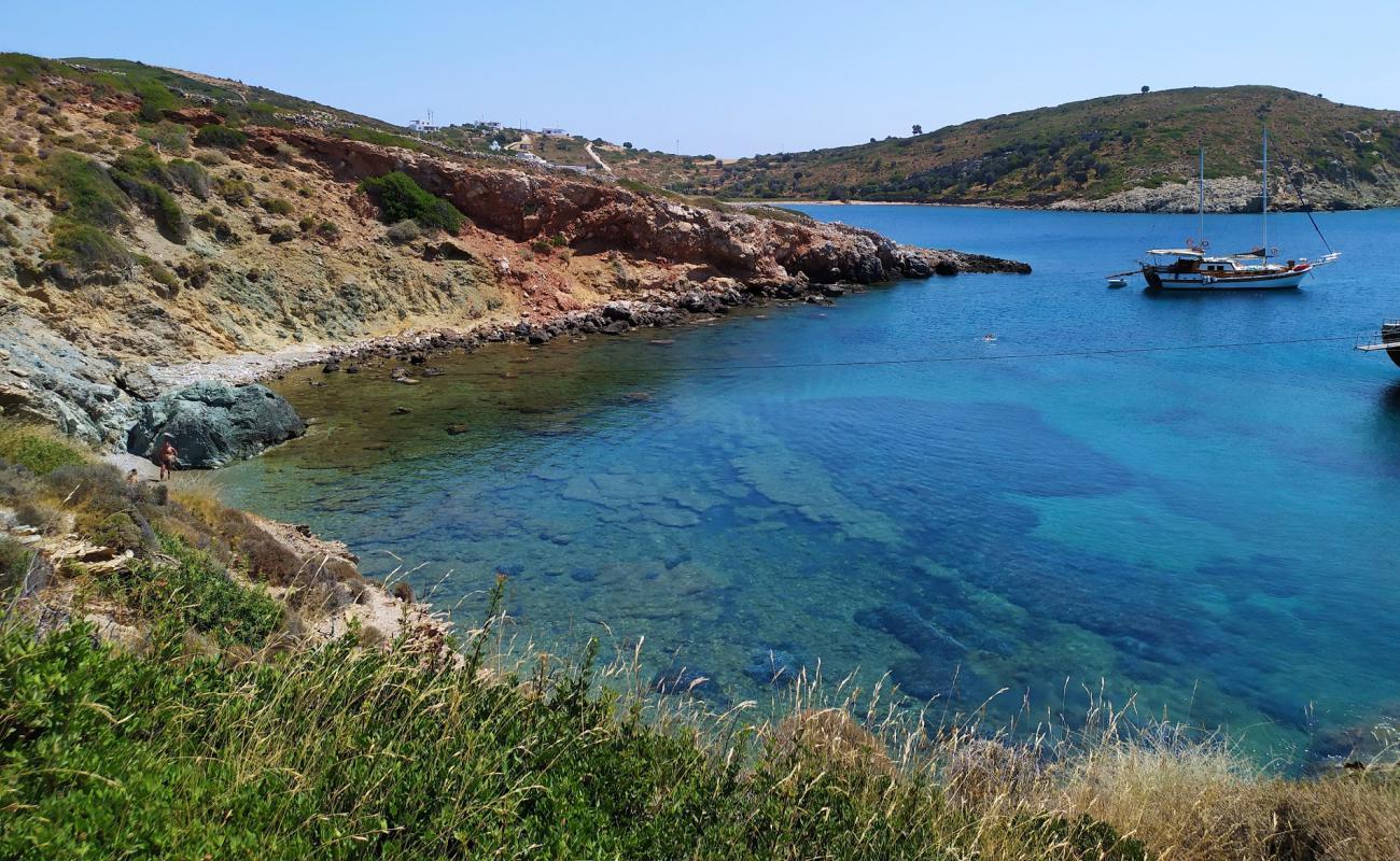 Photo of Katsadia II with light sand &  pebble surface