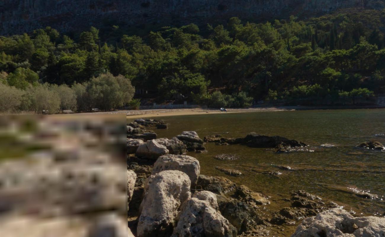 Photo of Paralia mandraki with turquoise pure water surface