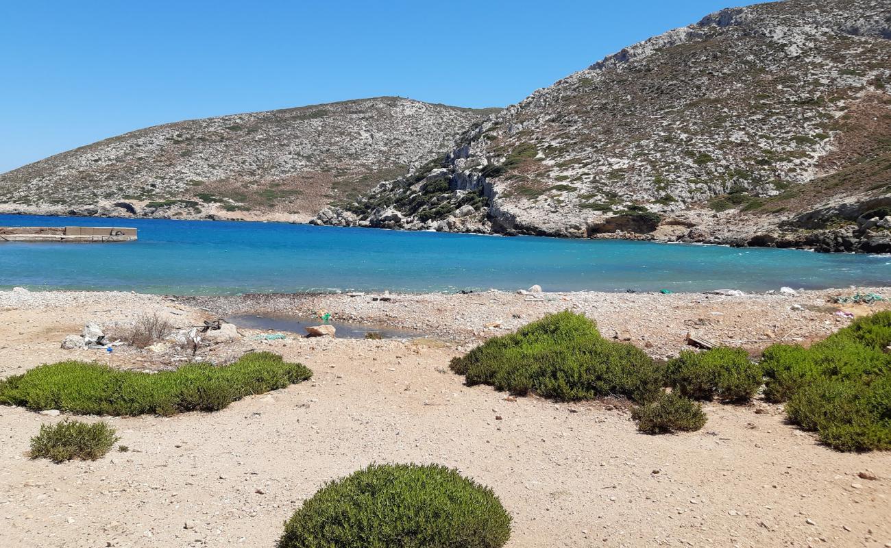 Photo of Akrotiri plati kalymnou IV with gray sand &  pebble surface