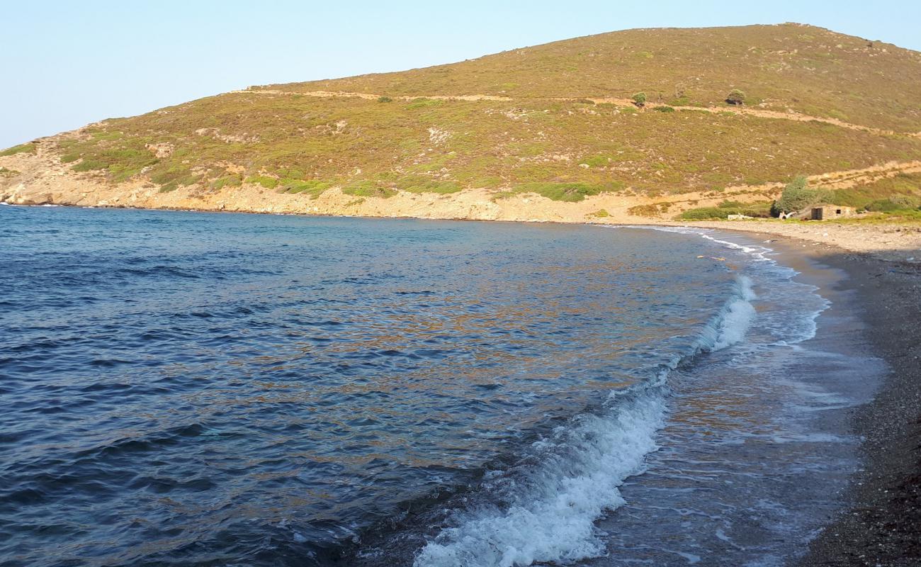 Photo of Chochlakas Coast with brown sand surface