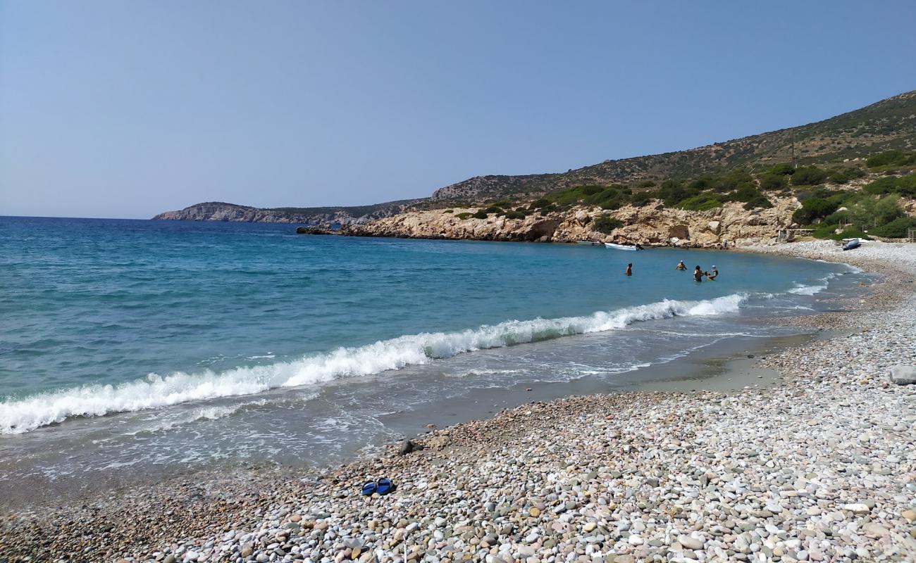 Photo of Paralia Karinta with gray sand &  pebble surface