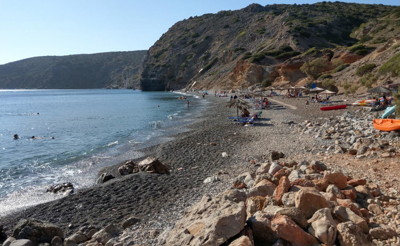 Photo of Paralia Apothika with brown pebble surface