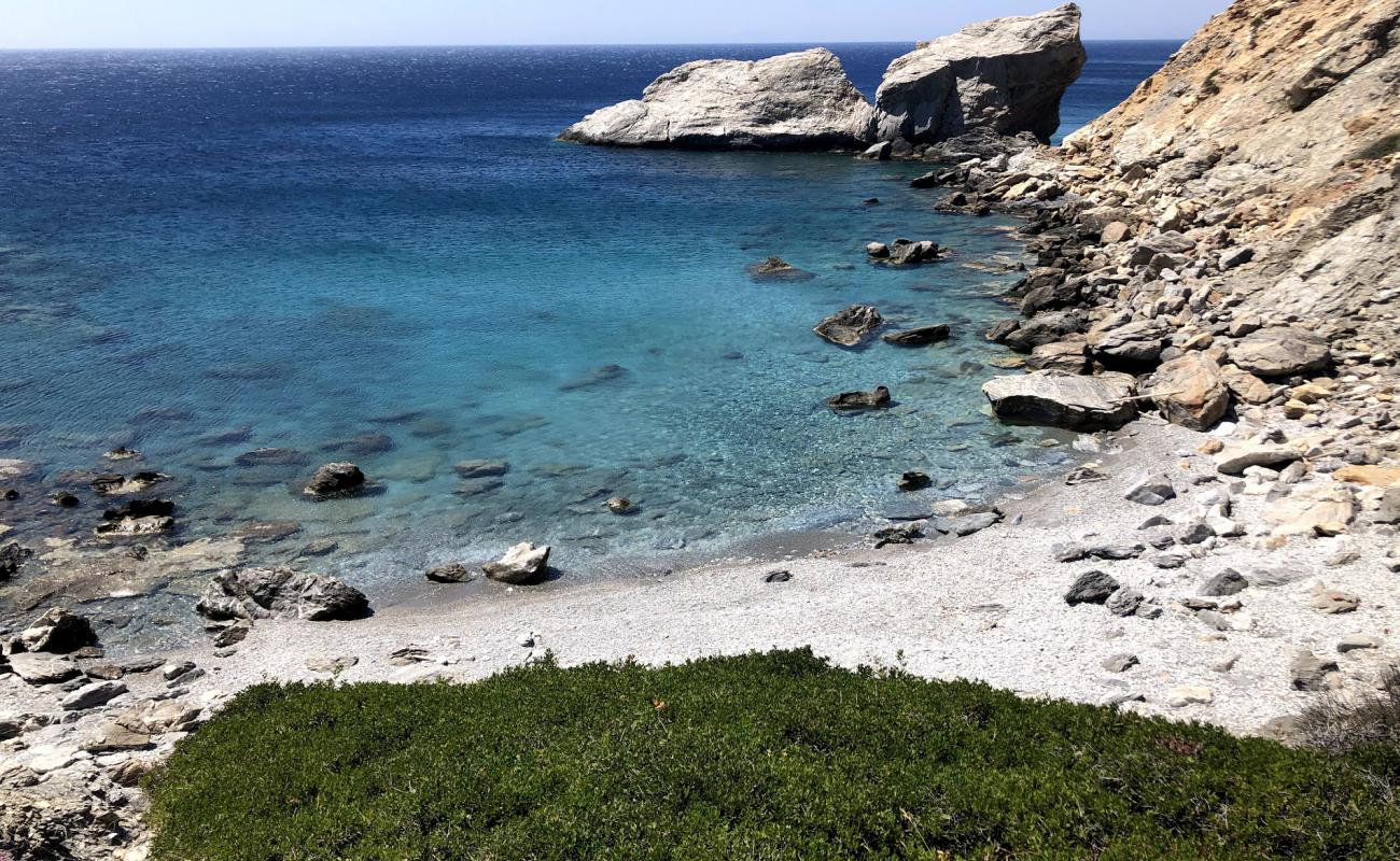 Photo of Paralia Ammoudi with light pebble surface