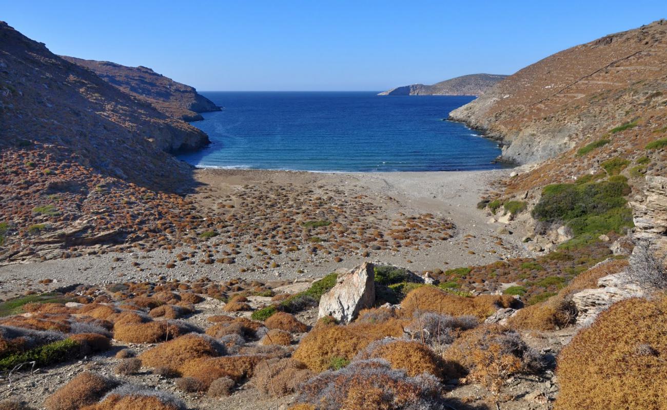 Photo of Paralia Agii Saranta with gray sand &  pebble surface