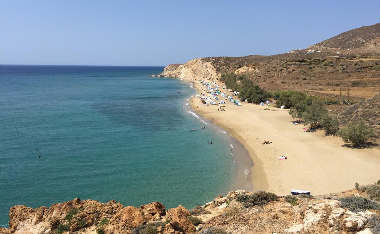 Photo of Paralia Roukounas with bright sand surface