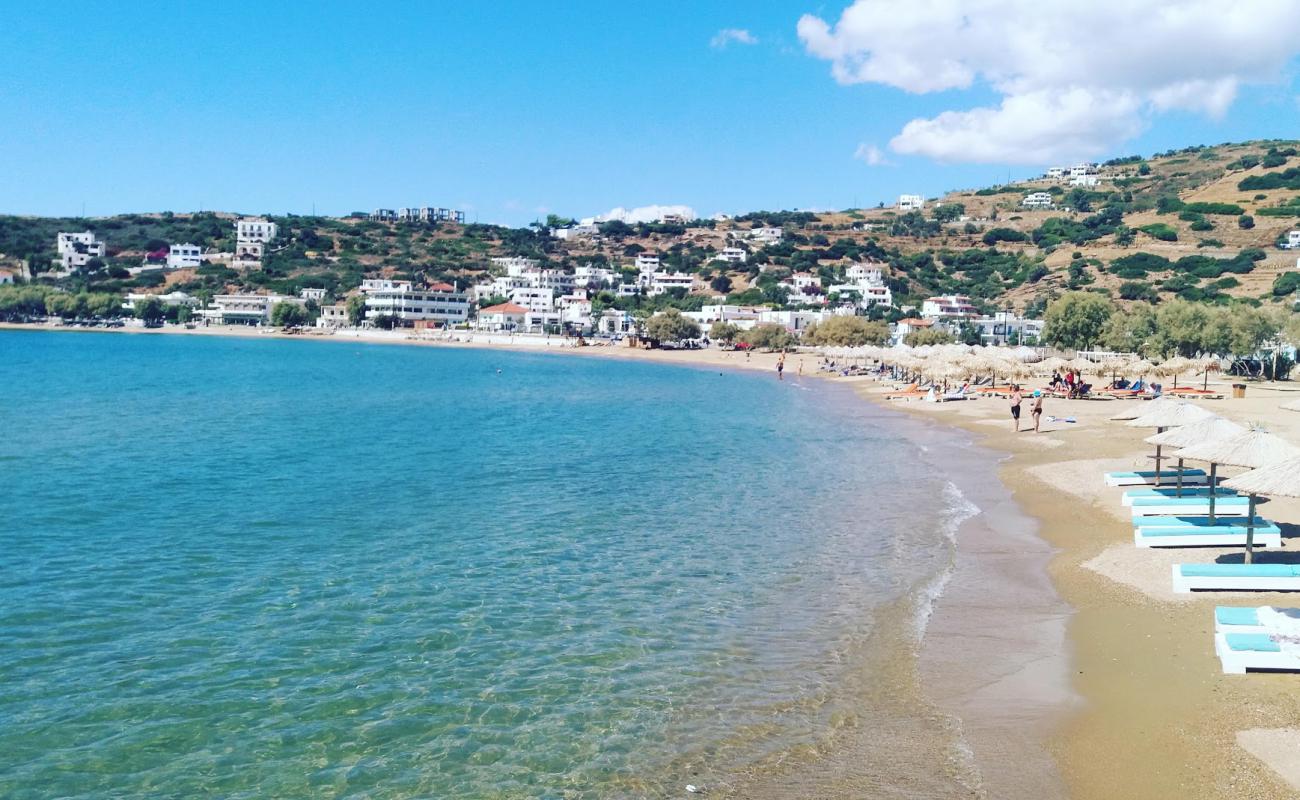 Photo of Batsi beach with bright sand surface