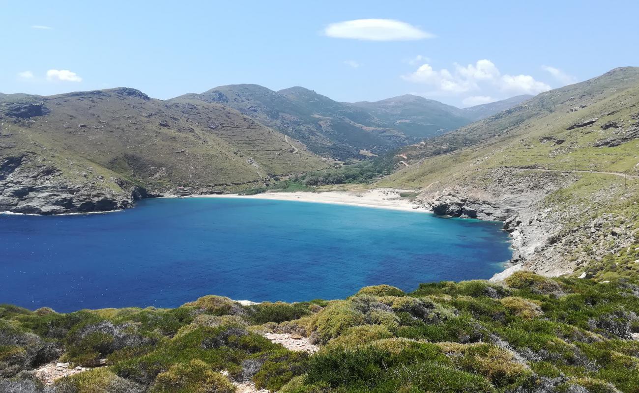 Photo of Achla beach with light fine pebble surface