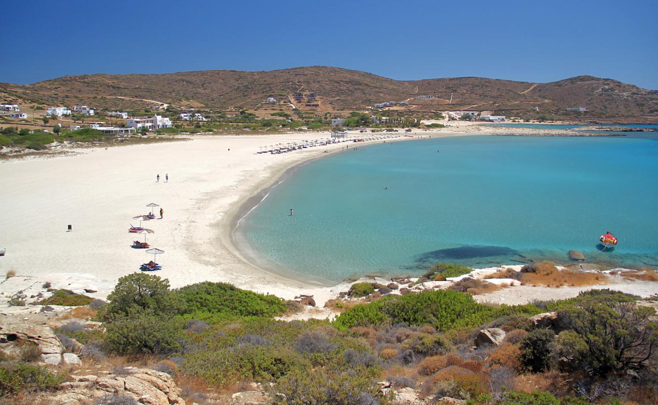 Photo of Magganari beach with bright fine sand surface