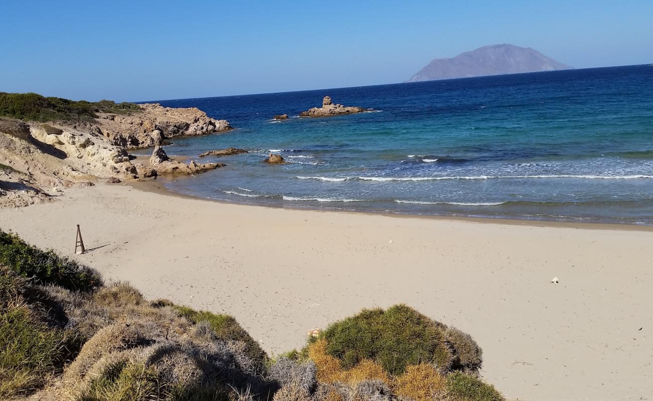 Photo of Ammoudaraki beach with brown sand surface