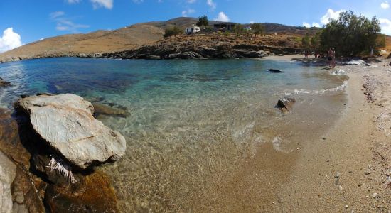 Mesianó beach