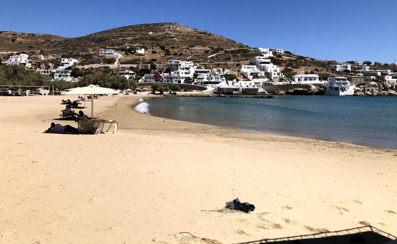 Photo of Sikinos' beach with brown sand surface