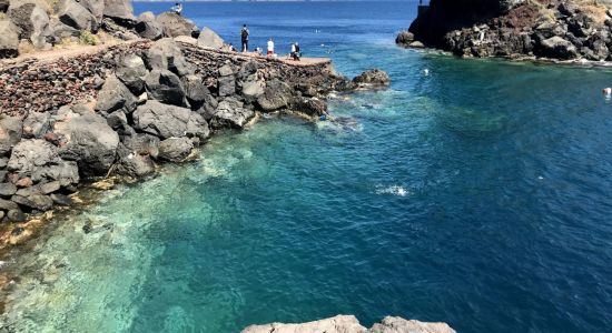 Ammoudi beach