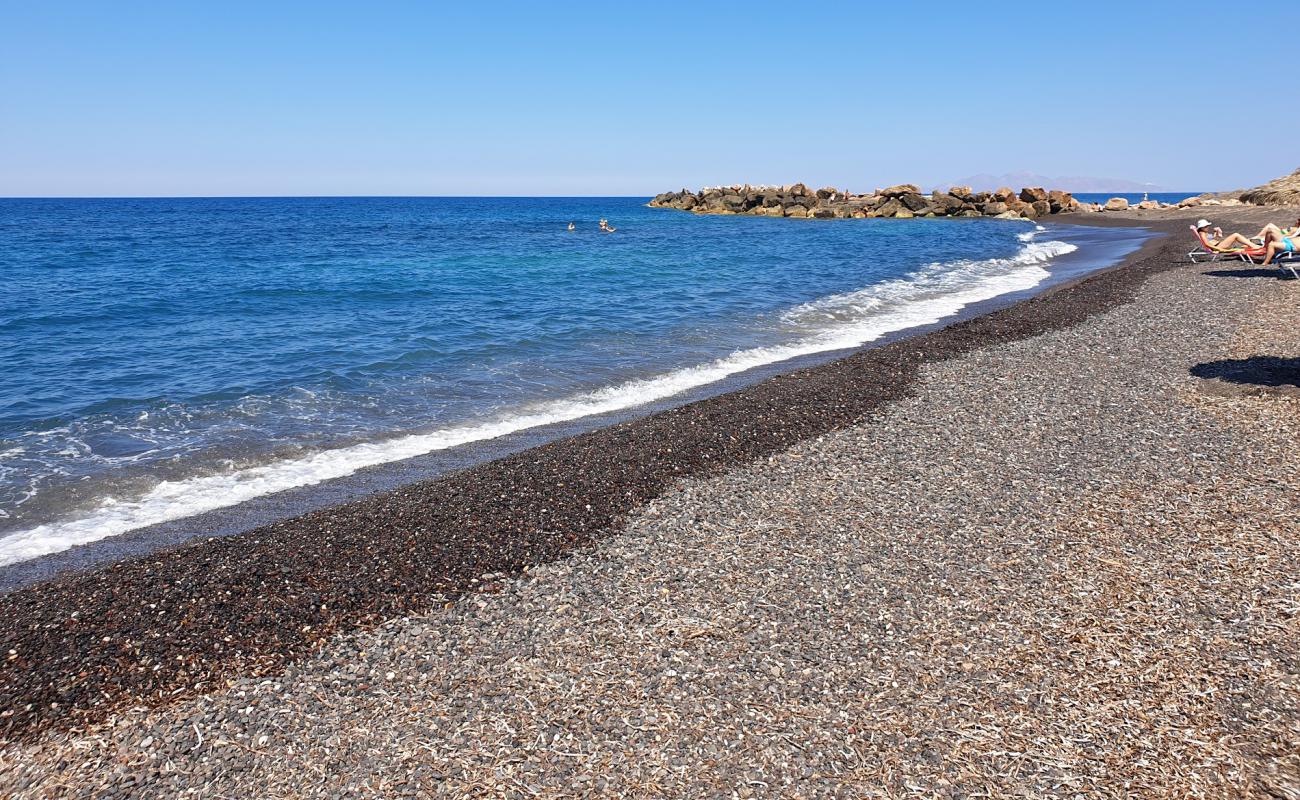 Photo of Monolithos beach with #94 surface