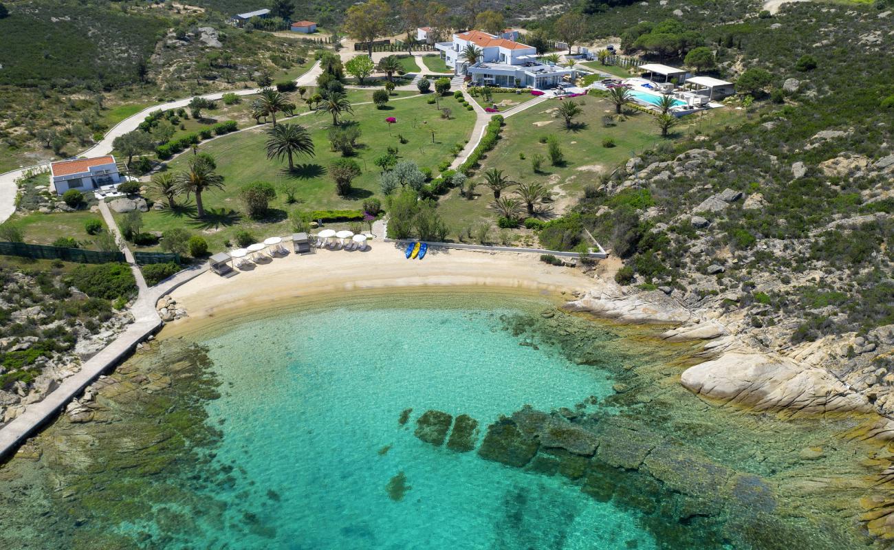 Photo of Diaporos beach X with bright sand surface